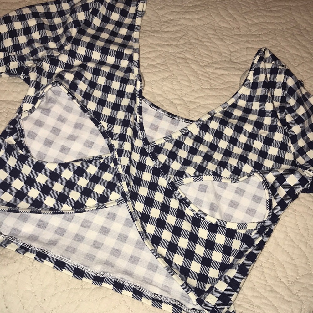 Checkered half sleeve crop top
